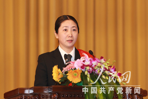 陳燕萍:扎根基層 甘當平民法官