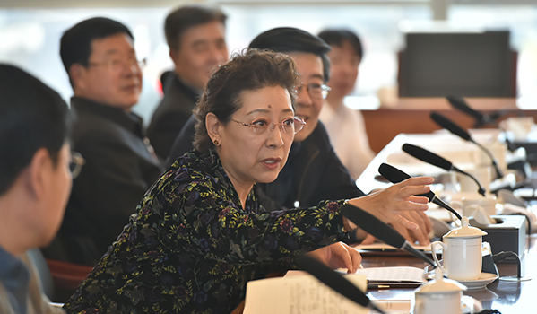 天津代表團(tuán):